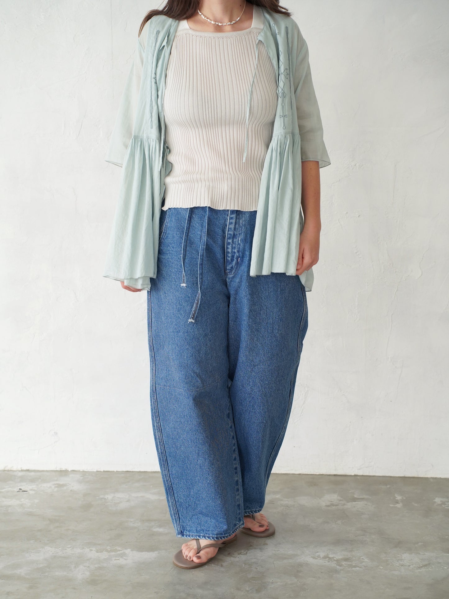 Round Wide Denim Trousers (MIDDLE BLUE)