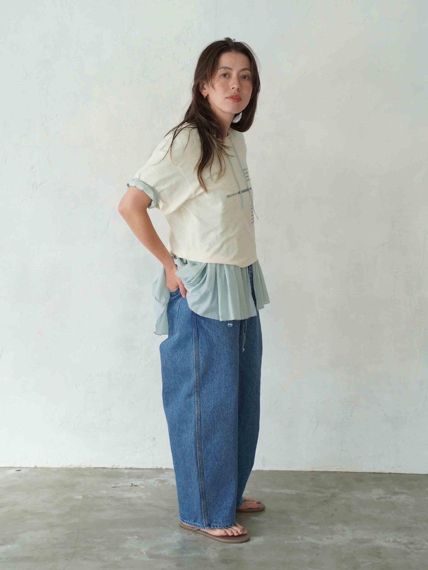 Round Wide Denim Trousers (MIDDLE BLUE)