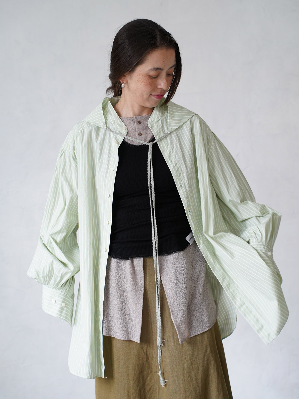 Tucked Sleeve  Zigzag Shirt