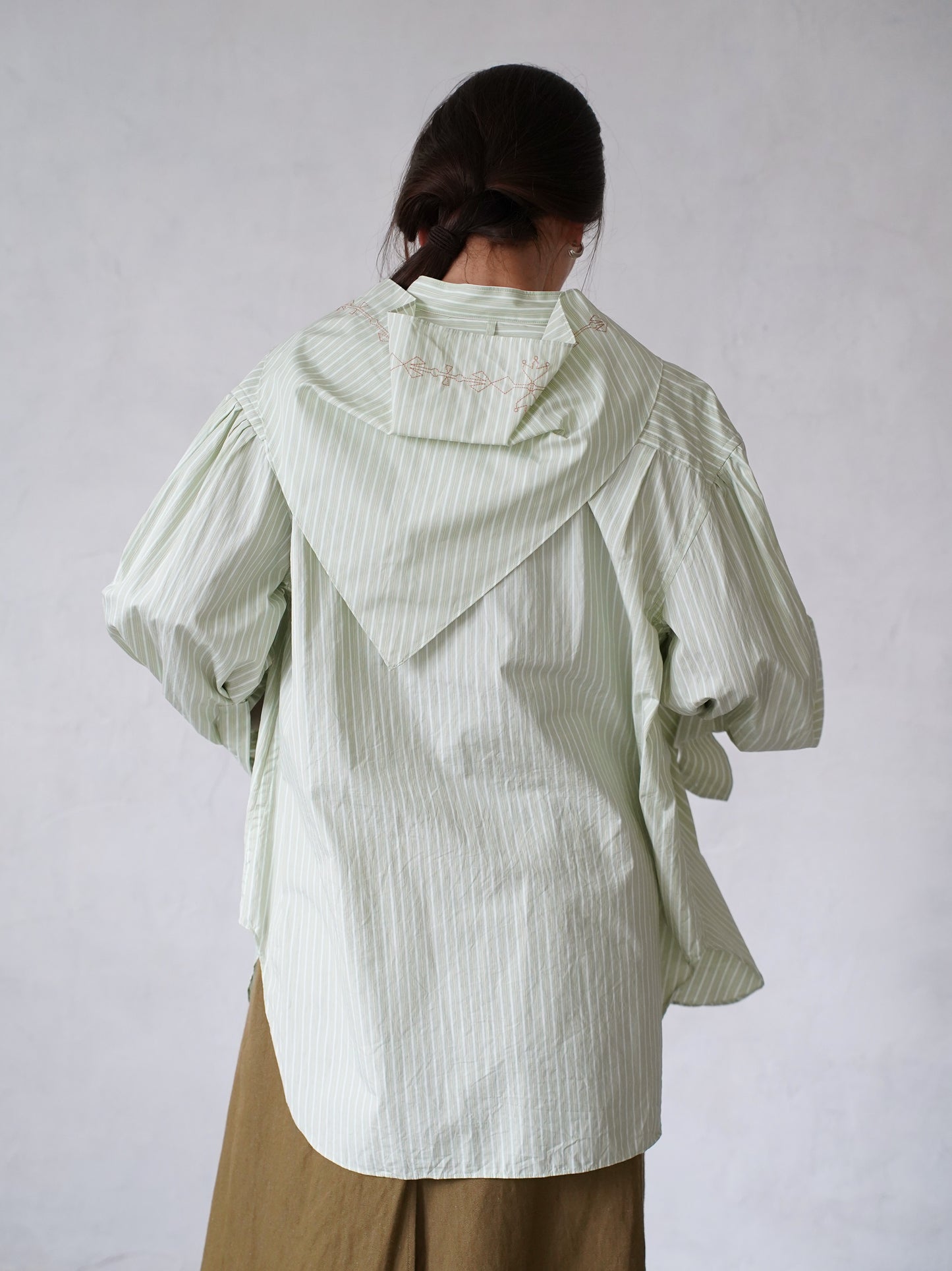 Tucked Sleeve  Zigzag Shirt