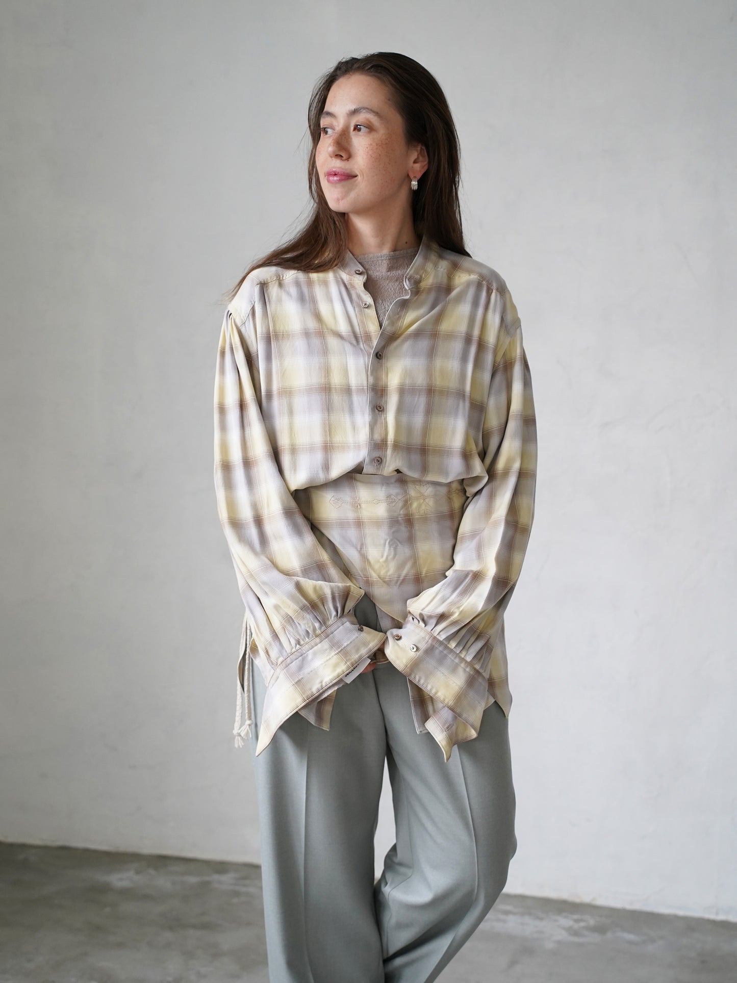 Tucked Sleeve  Zigzag Shirt