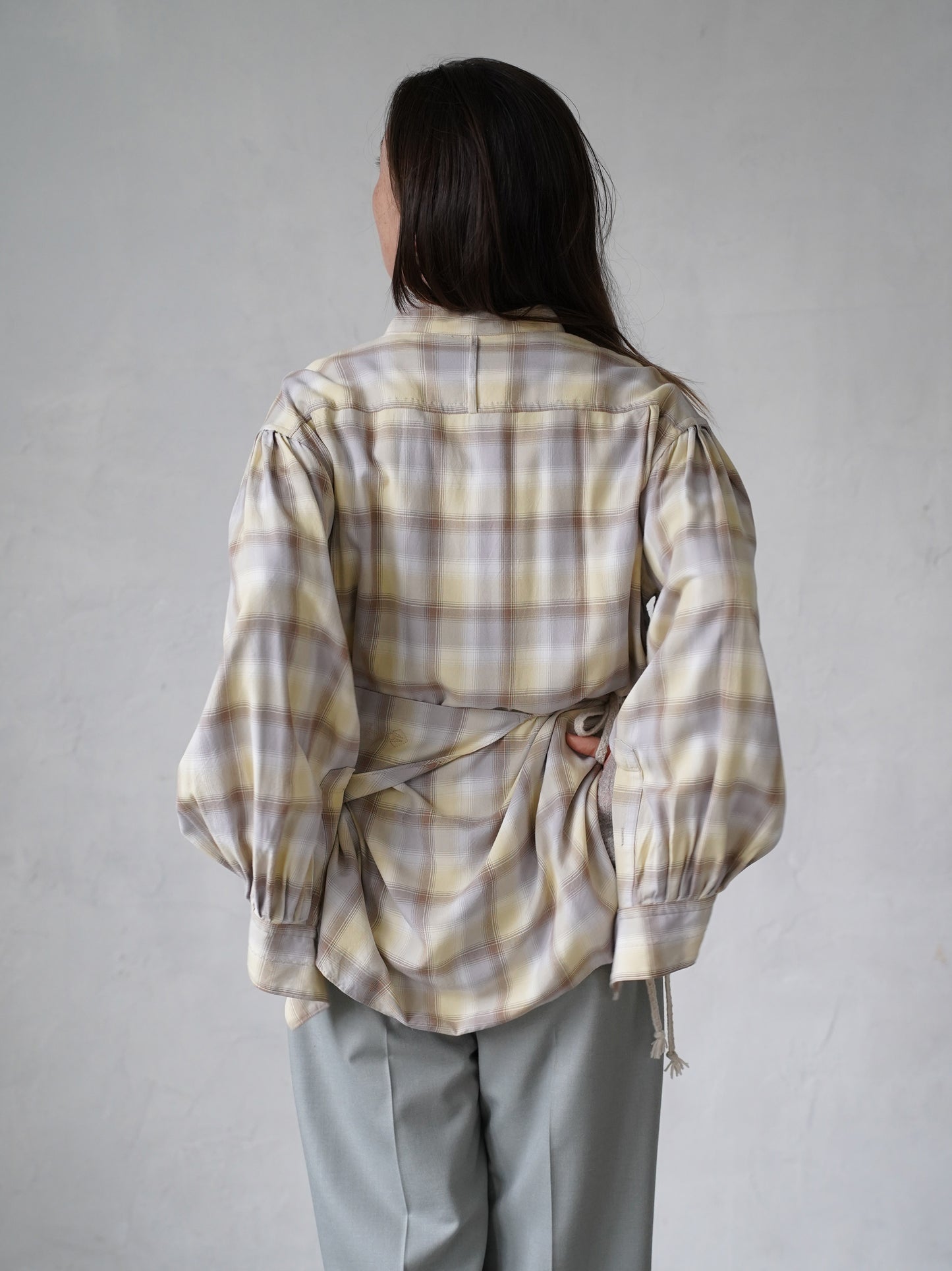 Tucked Sleeve  Zigzag Shirt