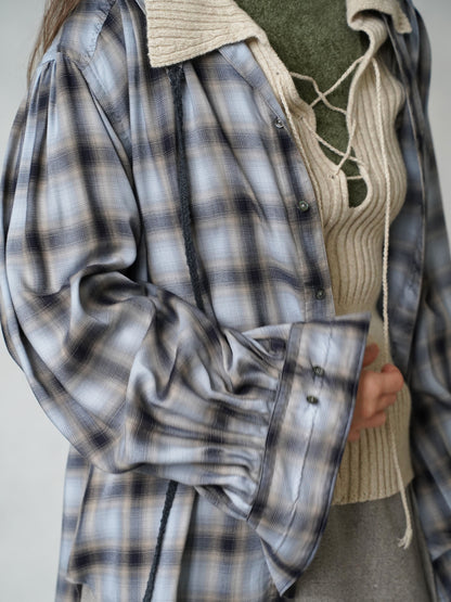 Tucked Sleeve  Zigzag Shirt
