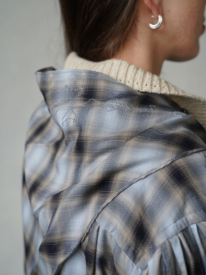 Tucked Sleeve  Zigzag Shirt